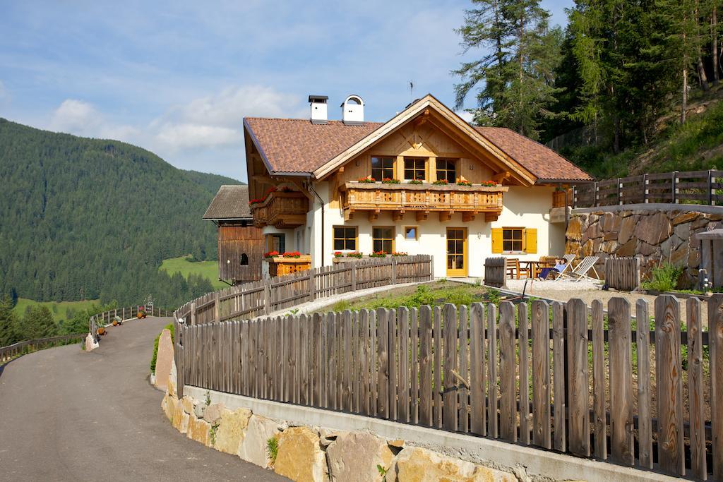 Angerle Hof Villa โนวาเลวานเต ภายนอก รูปภาพ